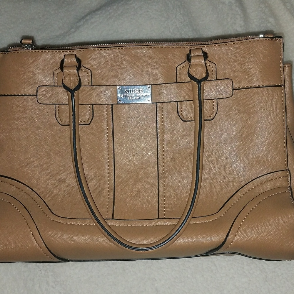 Gorgeous Guess Handbag